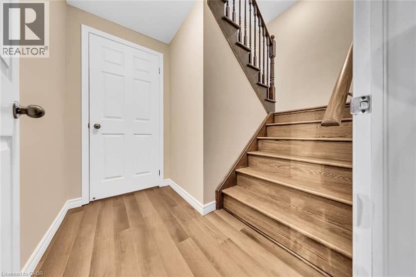 8541 SWEET CHESTNUT Drive — photo 34 of 40