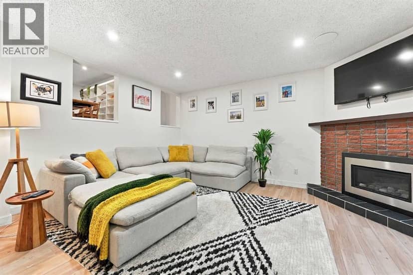 52 Canterbury Gardens SW, Calgary, photo 4