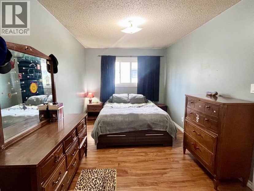 7, 110 Tamarack Avenue — photo 15 of 25