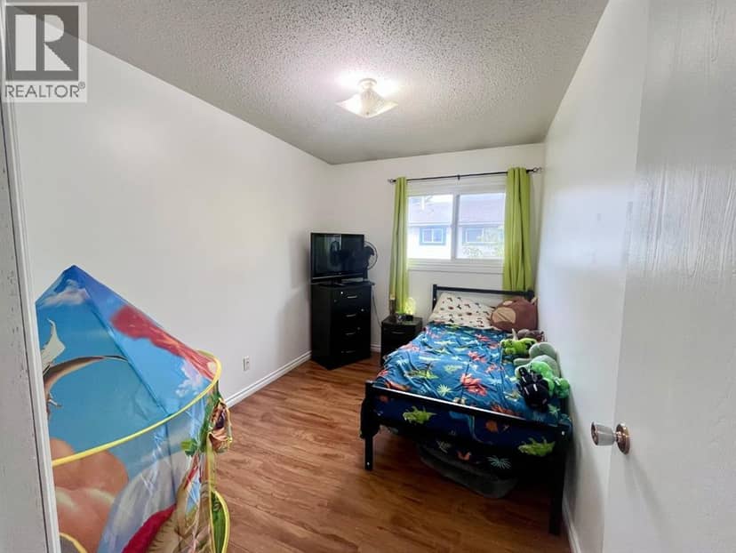 7, 110 Tamarack Avenue — photo 19 of 25