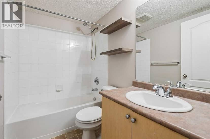 2117, 2371 Eversyde Avenue SW — photo 9 of 19