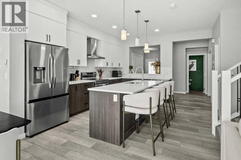 243 Silver Spruce Grove SW — photo 10 of 39