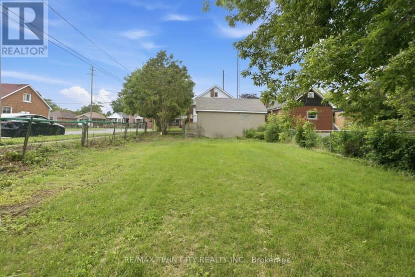 249 Clarence Street — photo 28 of 32