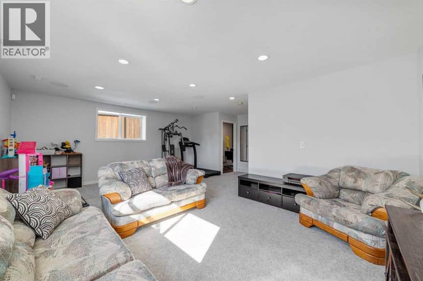 917 Atlantic Cove W — photo 29 of 40