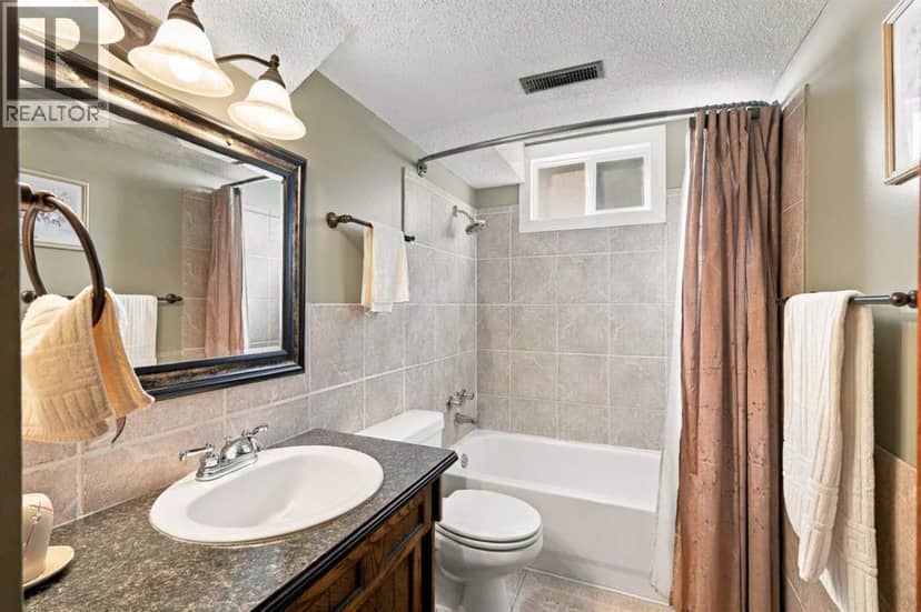 264013 Township Road 433 Township — photo 27 of 40