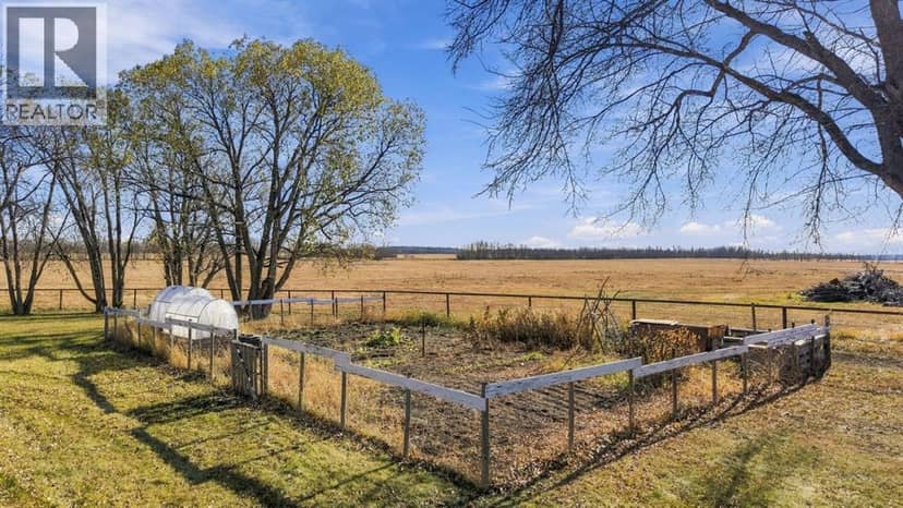 264013 Township Road 433 Township — photo 31 of 40