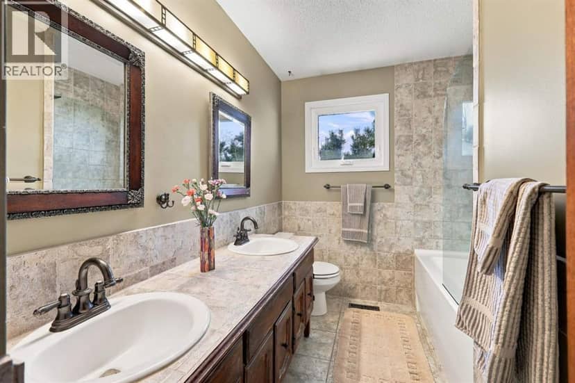 264013 Township Road 433 Township — photo 14 of 40