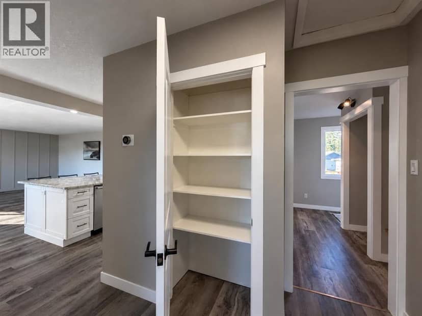 4220 7 Avenue — photo 22 of 40