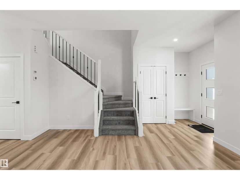 18715 130 ST NW — photo 10 of 40
