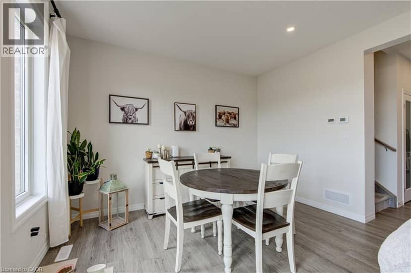 38 CANARY Street — photo 19 of 40