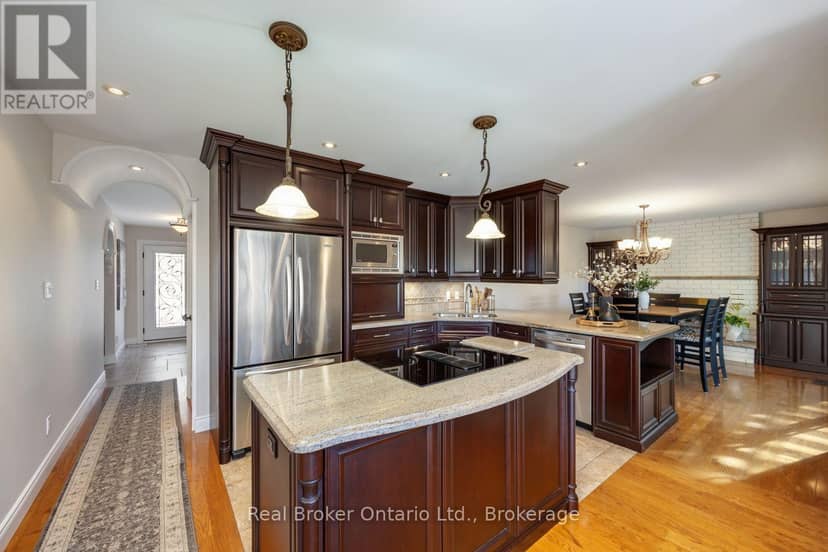 550 Crimson Court — photo 15 of 40