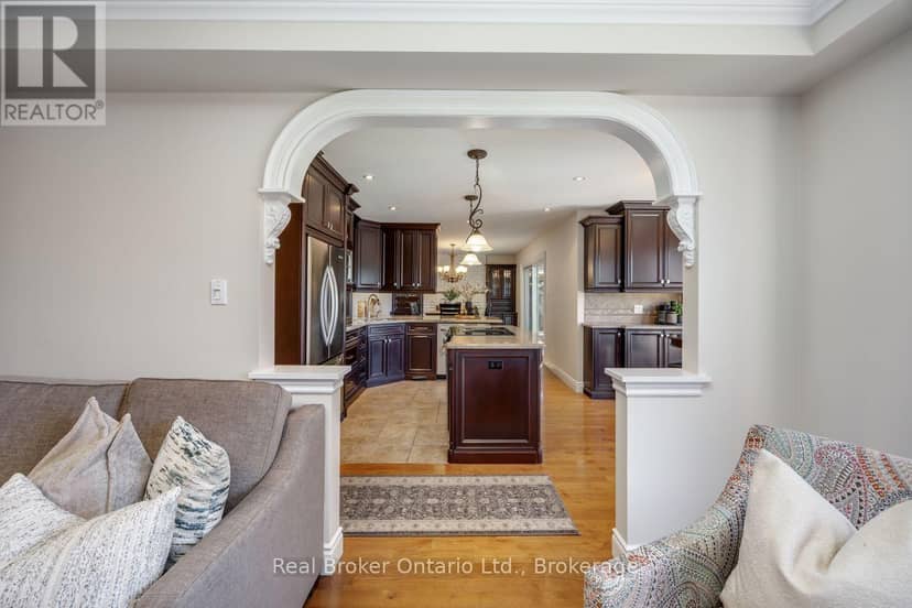 550 Crimson Court — photo 13 of 40