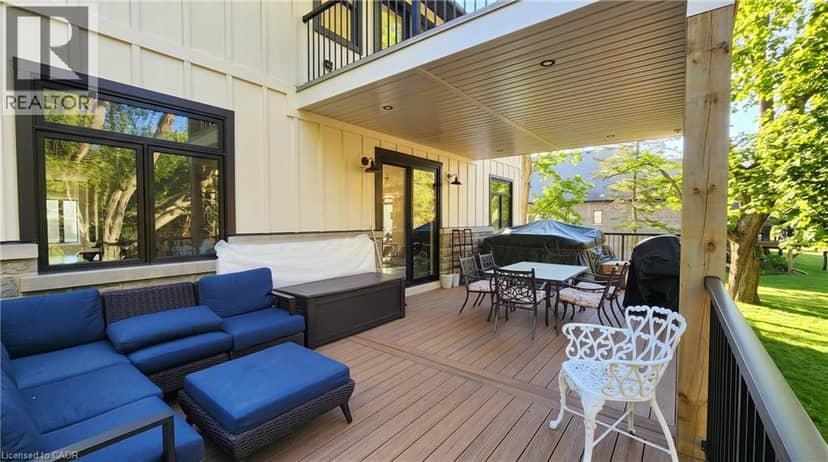 95 DAWN Avenue — photo 10 of 22