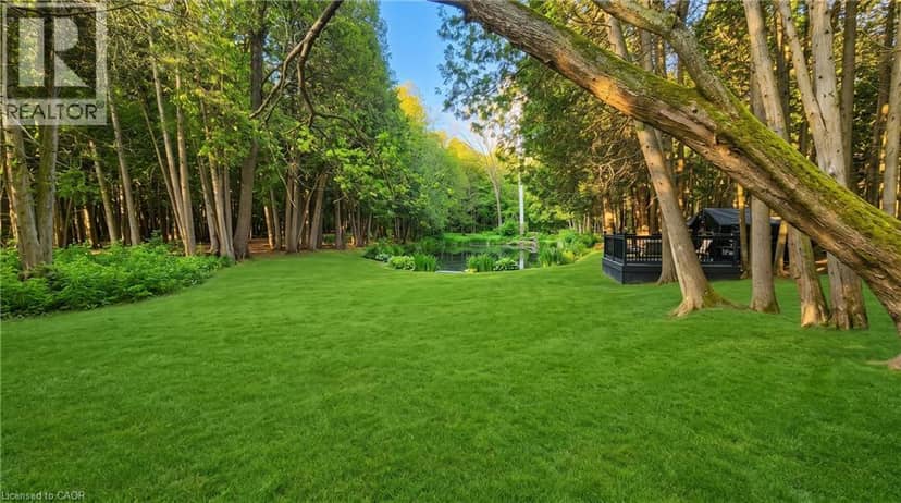 95 DAWN Avenue — photo 9 of 22