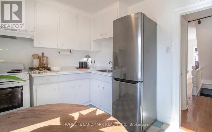 35 Dupont Street — photo 21 of 40