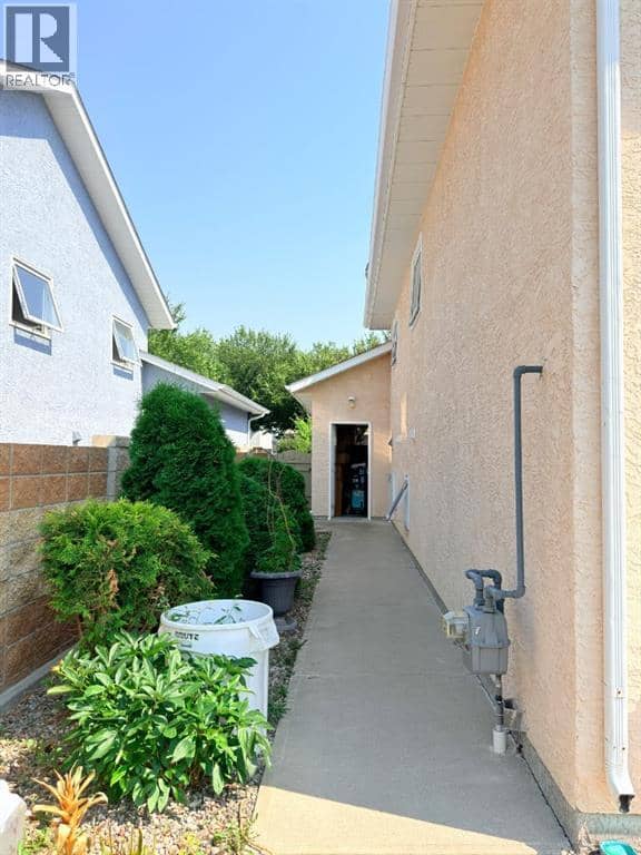 193 Uplands Boulevard N, Lethbridge, photo 2