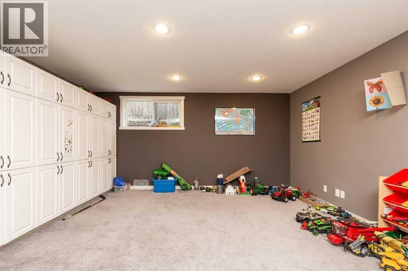 652 19 Street — photo 26 of 38