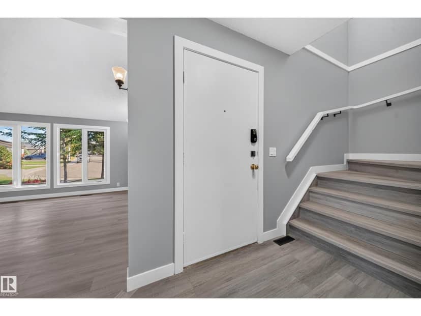 4312 41B ST — photo 21 of 40