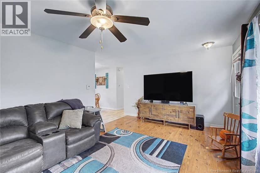 15 Brentwood Drive — photo 9 of 40