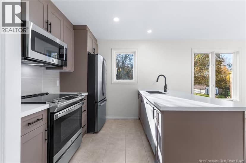 591 Lafleur — photo 9 of 39