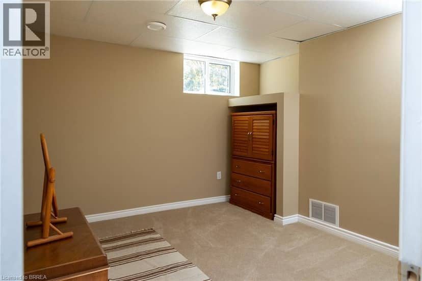 1834 Windham Rd 9 — photo 37 of 40