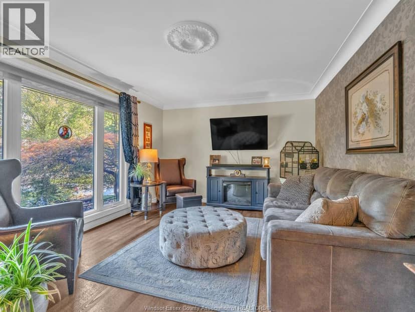 1117 Coventry, Windsor, photo 4