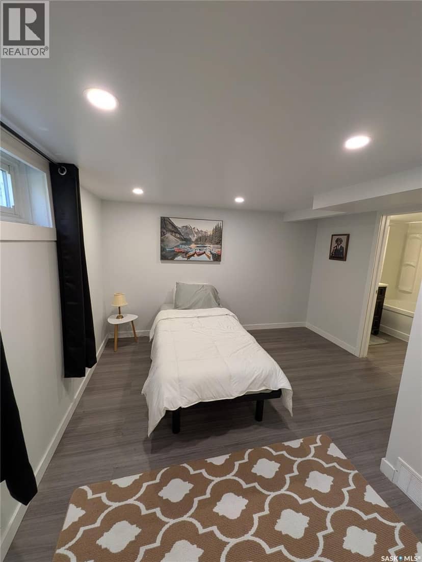 301 River STREET E — photo 15 of 16