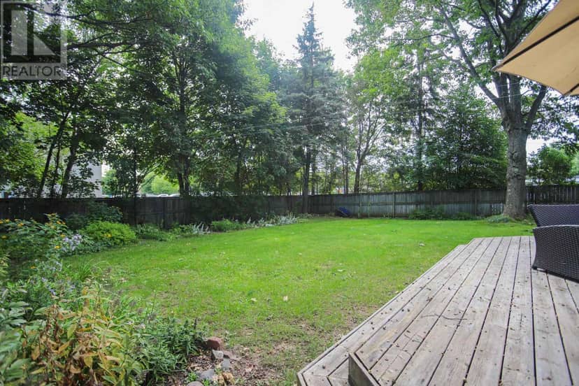 4 Silver Birch DR — photo 6 of 37