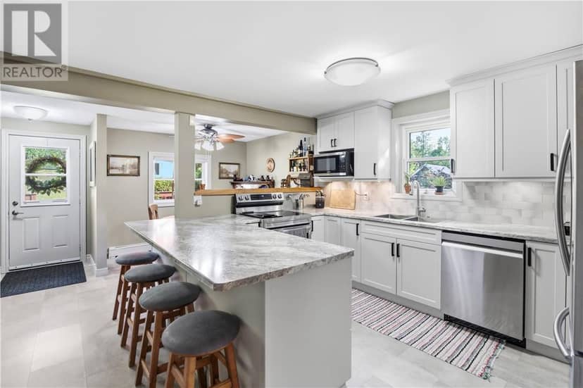 29 Evans Road — photo 5 of 23