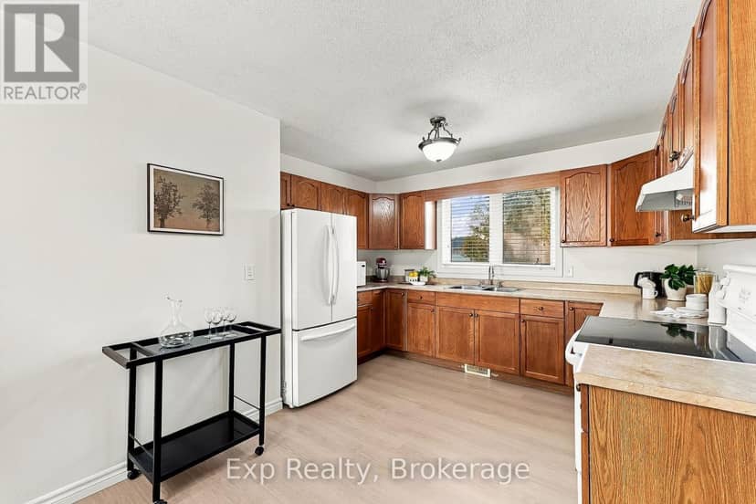 8 Jane's Court — photo 14 of 32