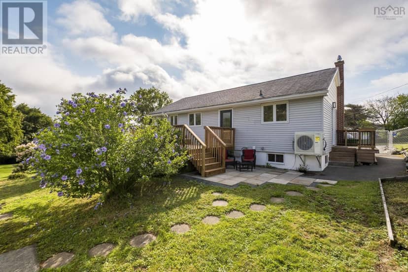 24 Gander Avenue — photo 31 of 40