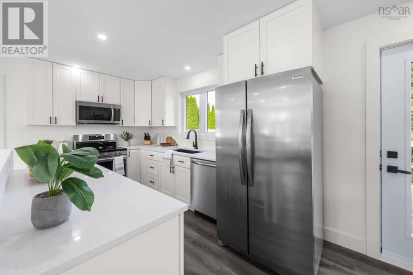 24 Gander Avenue — photo 9 of 40
