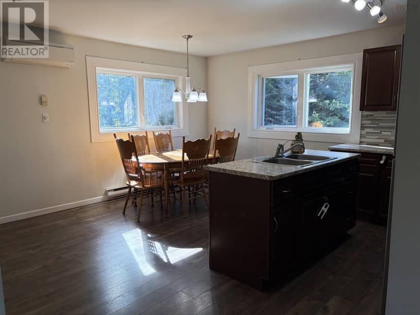 587 Gray Road — photo 6 of 13
