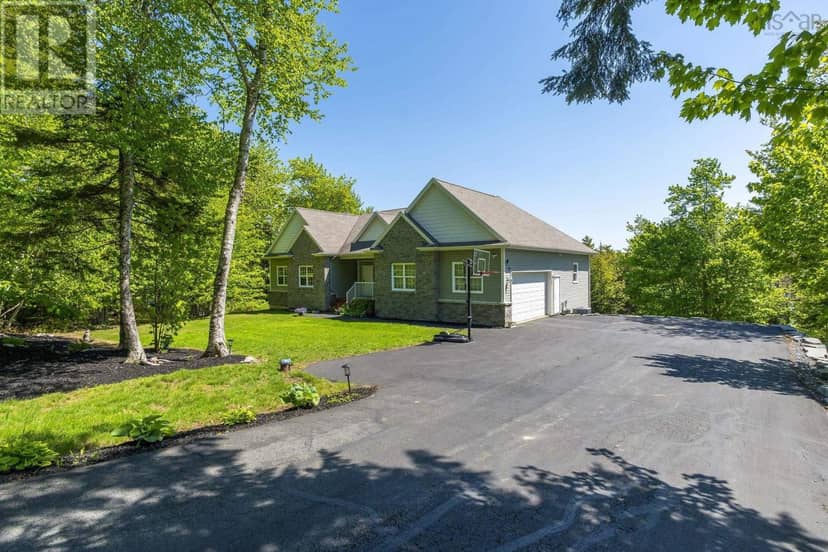 293 Aberdeen Drive — photo 2 of 40