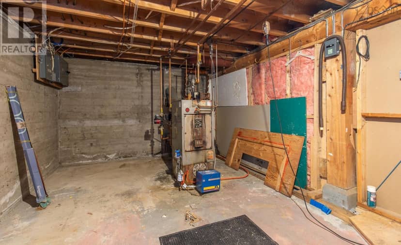 306 Pleasant Street — photo 37 of 37