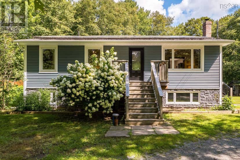 83 Lakecrest Drive — photo 1 of 40