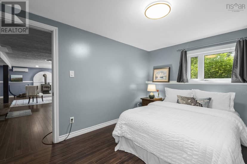 83 Lakecrest Drive — photo 31 of 40