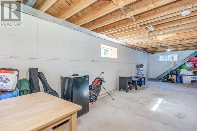 1010 Kenwood Avenue — photo 22 of 29
