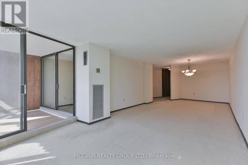 602 - 1201 Steeles Avenue W, Toronto, photo 3