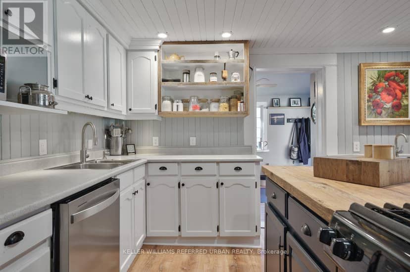 558 Elizabeth Street — photo 10 of 40