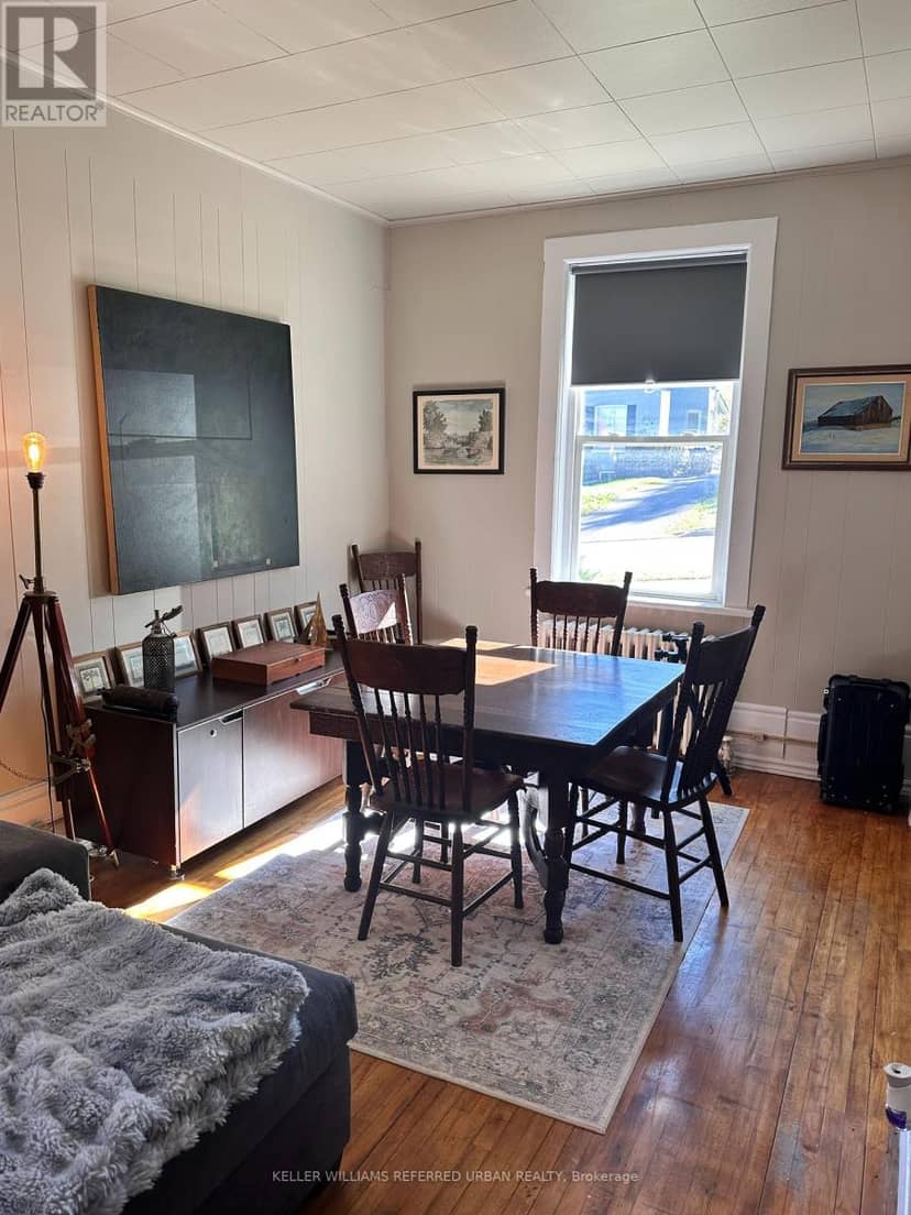558 Elizabeth Street — photo 40 of 40