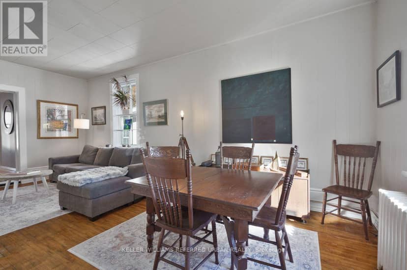 558 Elizabeth Street — photo 14 of 40