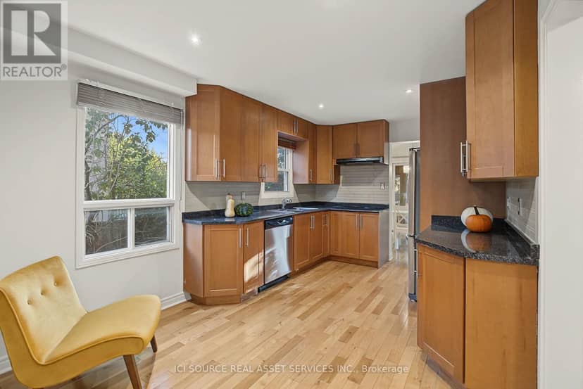 20 Kesteven Crescent — photo 9 of 40