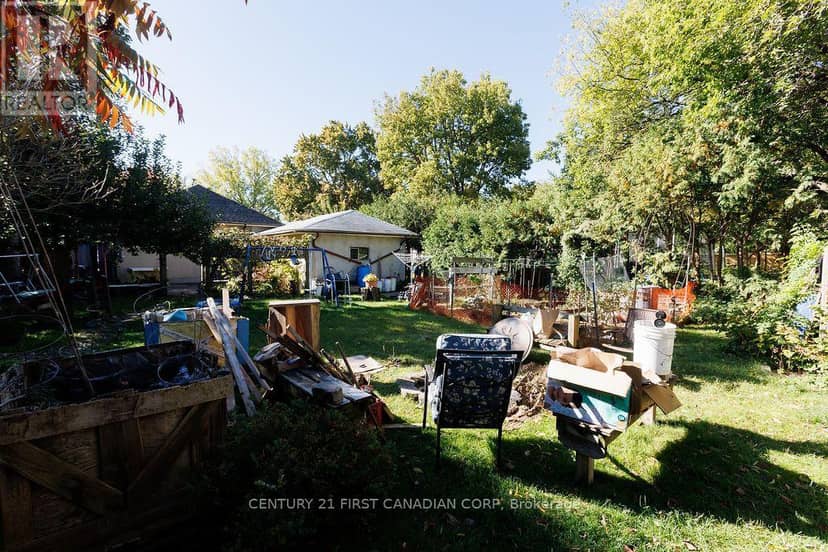 13 Springbank Drive — photo 22 of 34