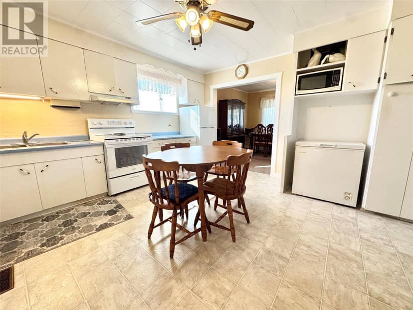 33 Main Street, Laurenceton, photo 5