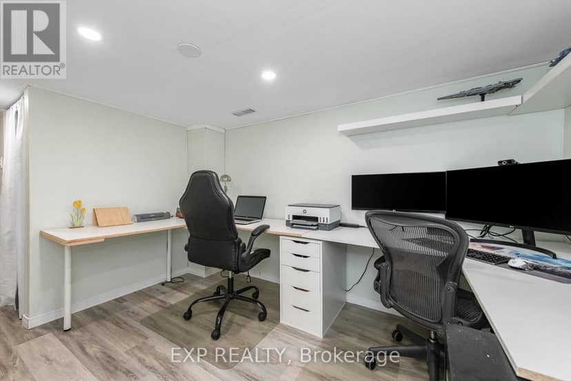 36 Meadowbreeze Drive — photo 37 of 40