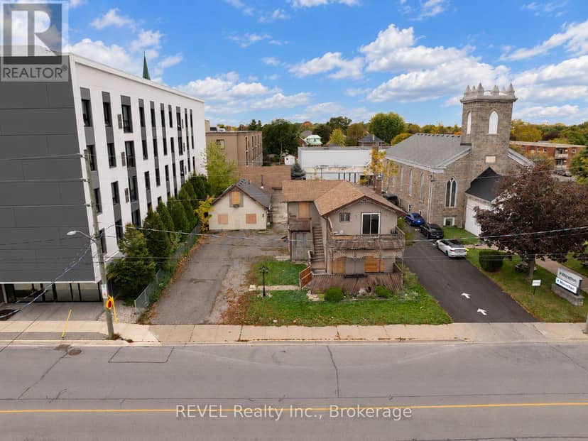 21 Pine Street S, Thorold