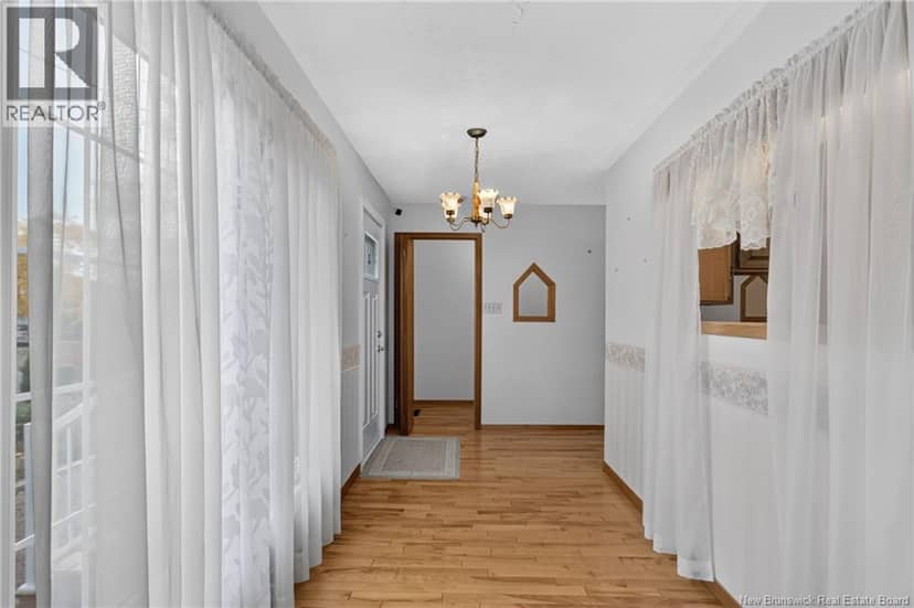 39 Kenwood Drive — photo 10 of 31