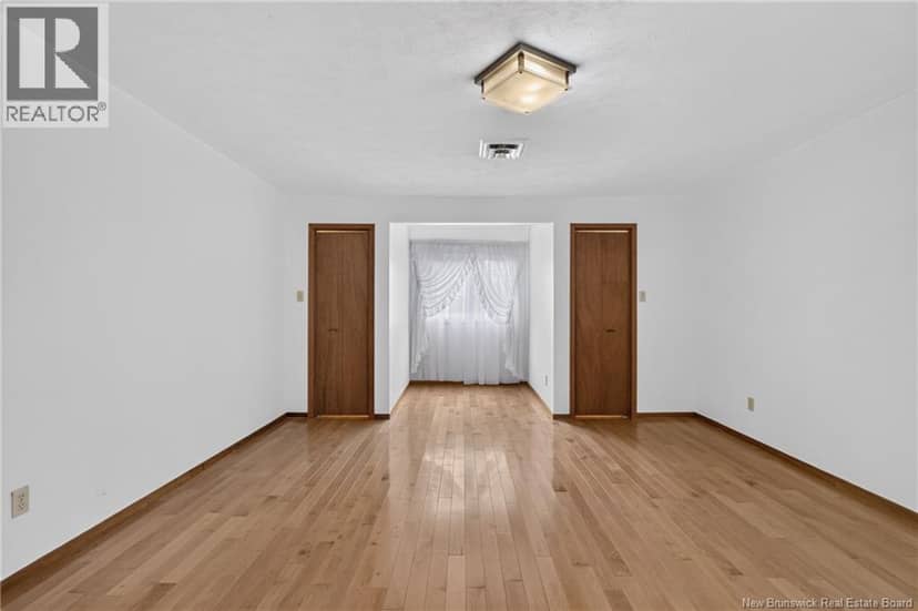 39 Kenwood Drive — photo 12 of 31