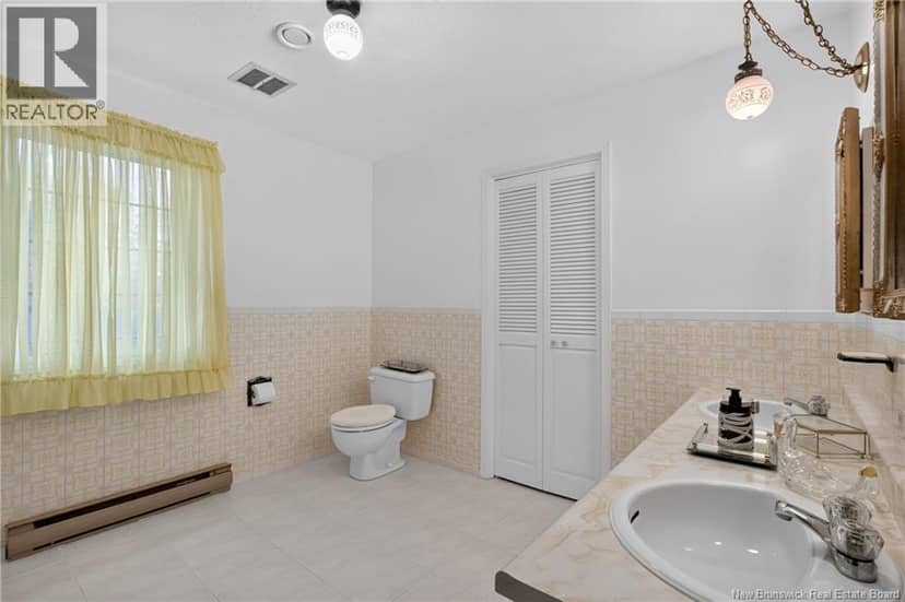 39 Kenwood Drive — photo 14 of 31